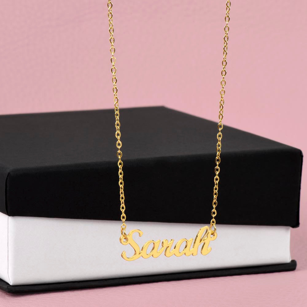 Golden and Vintage Elegant Custom Name Necklace – A Timeless Personalized Gift