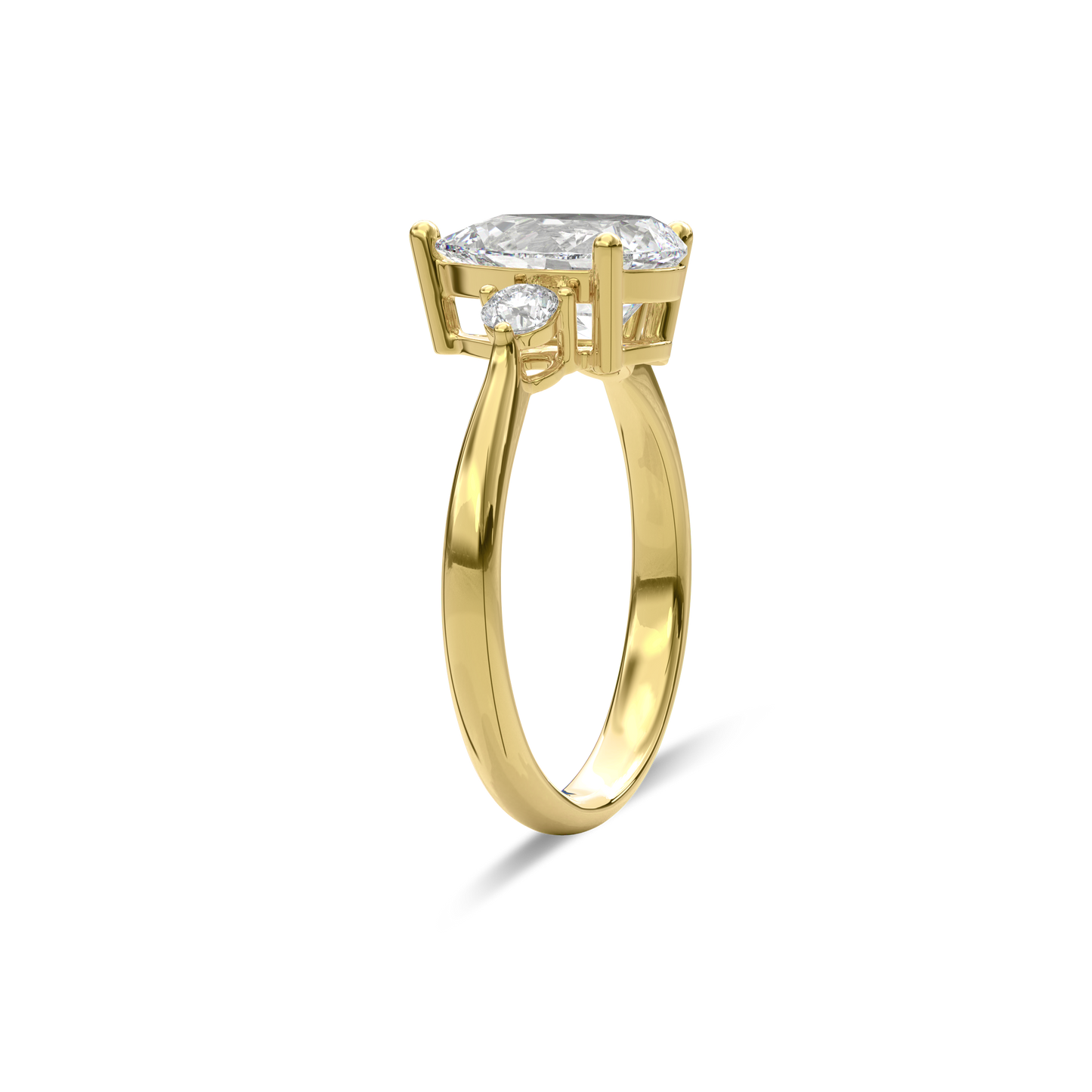 Daphnis Three Stones Engagement Ring Pear•Yellow Gold