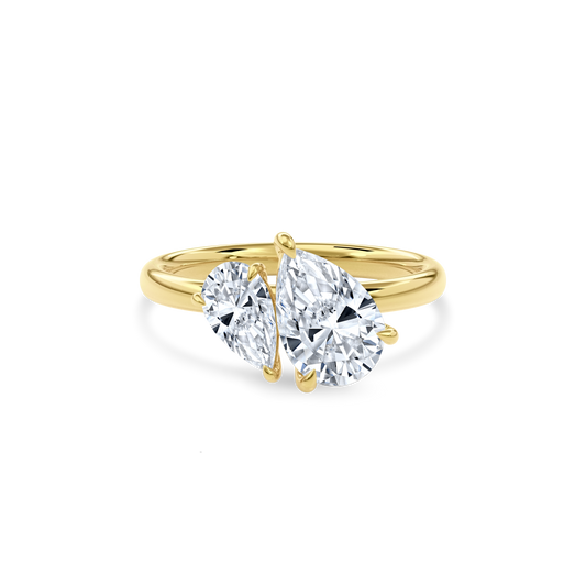 Callisto Two Stones Engagement Ring Pear•Yellow Gold