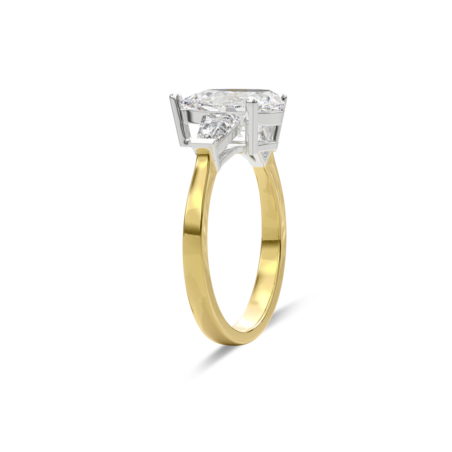 Daphnis Three Stones Engagement Ring Pear•Yellow Gold