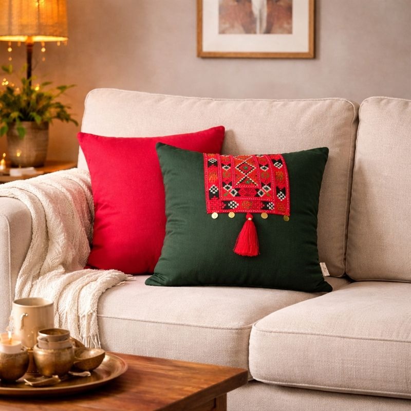 Hand-Crafted Heritage Cushion – Design 1001