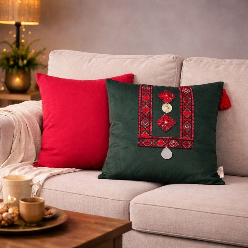 Hand-Crafted Heritage Cushion – Design 1005