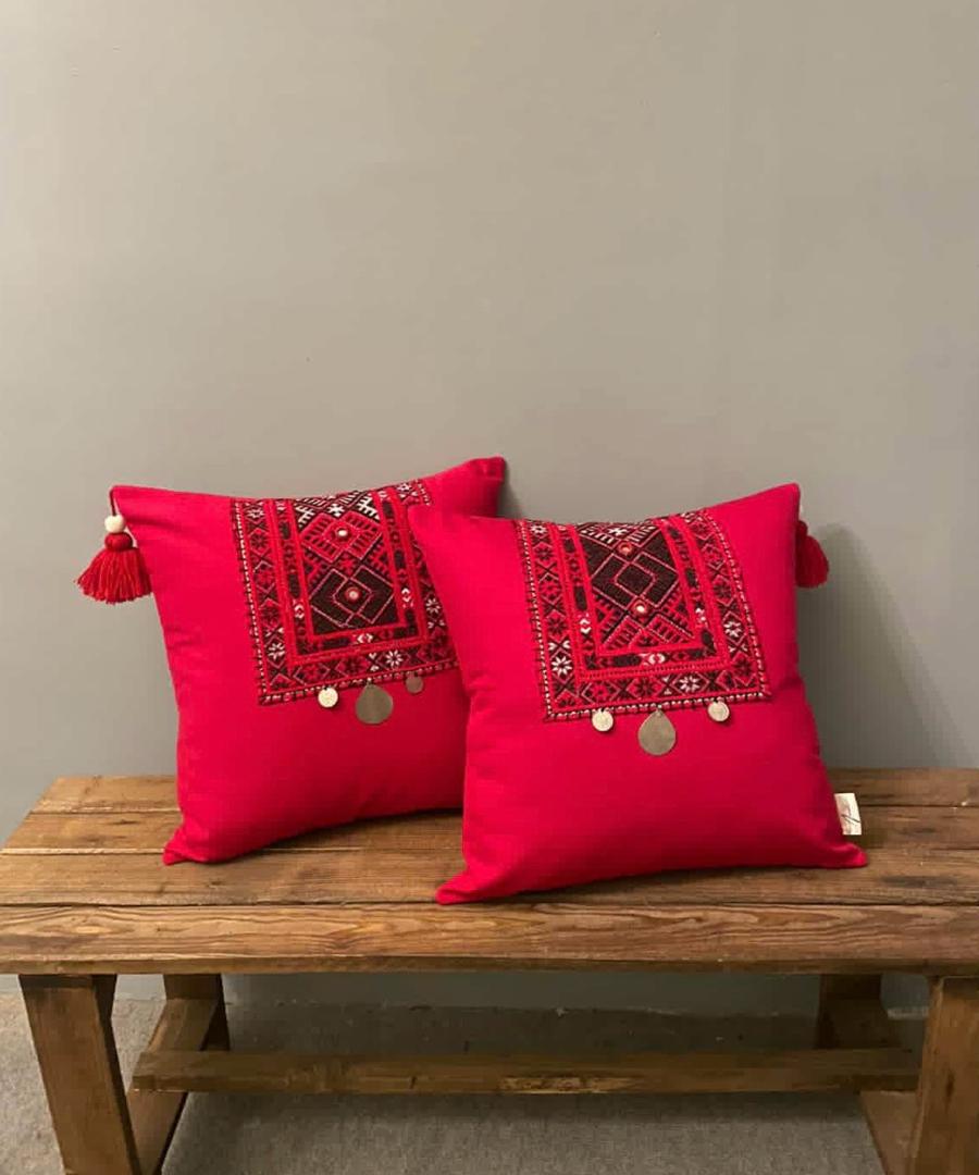 Hand-Crafted Heritage Cushion – Design 1009
