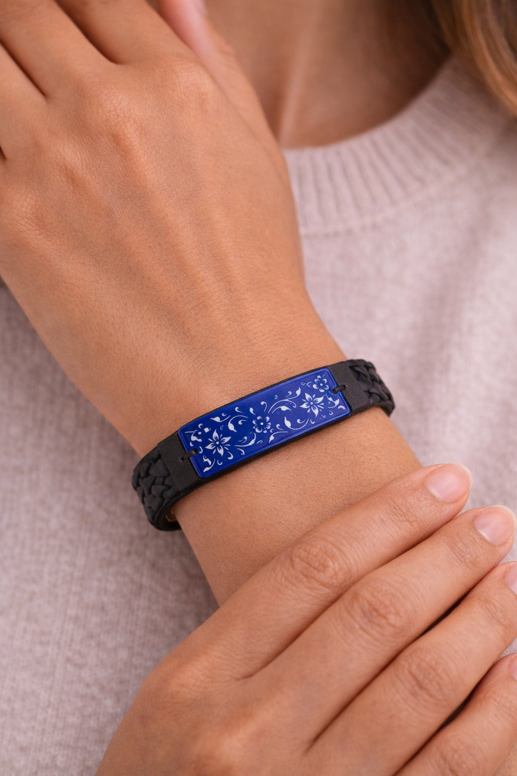 Minakari Leather Bracelet Design 1004