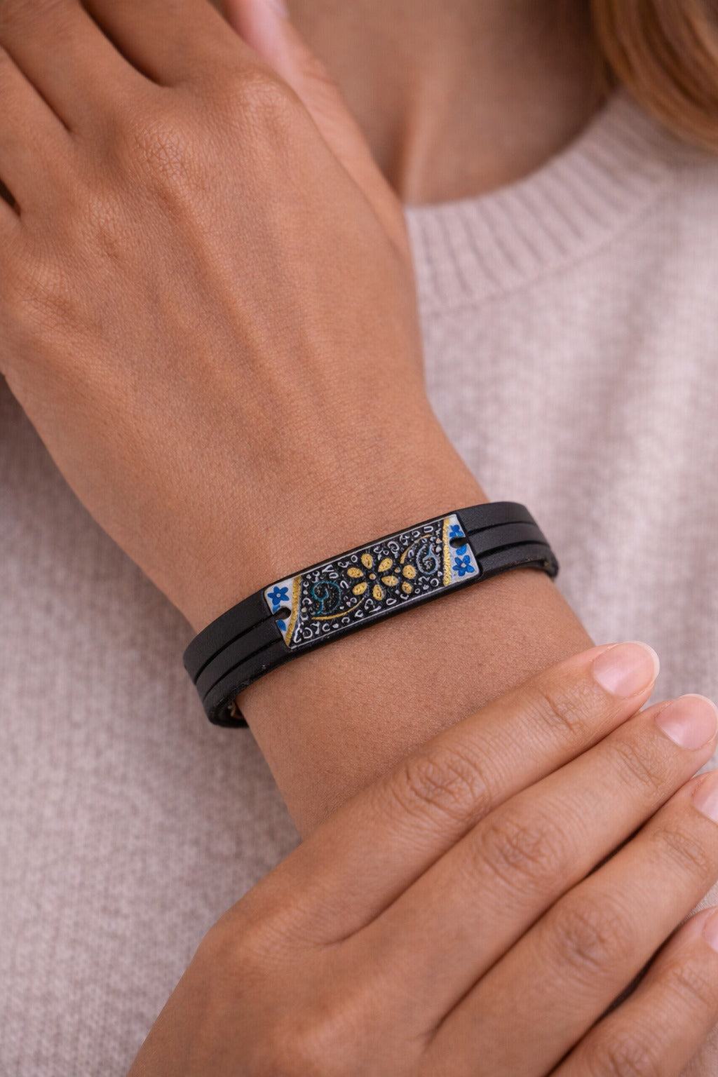 Minakari Leather Bracelet Design 1008