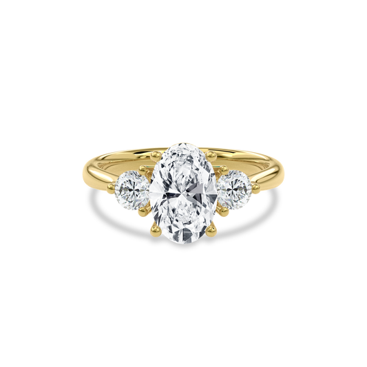 Daphnis Three Stones Engagement Ring Oval•Yellow Gold