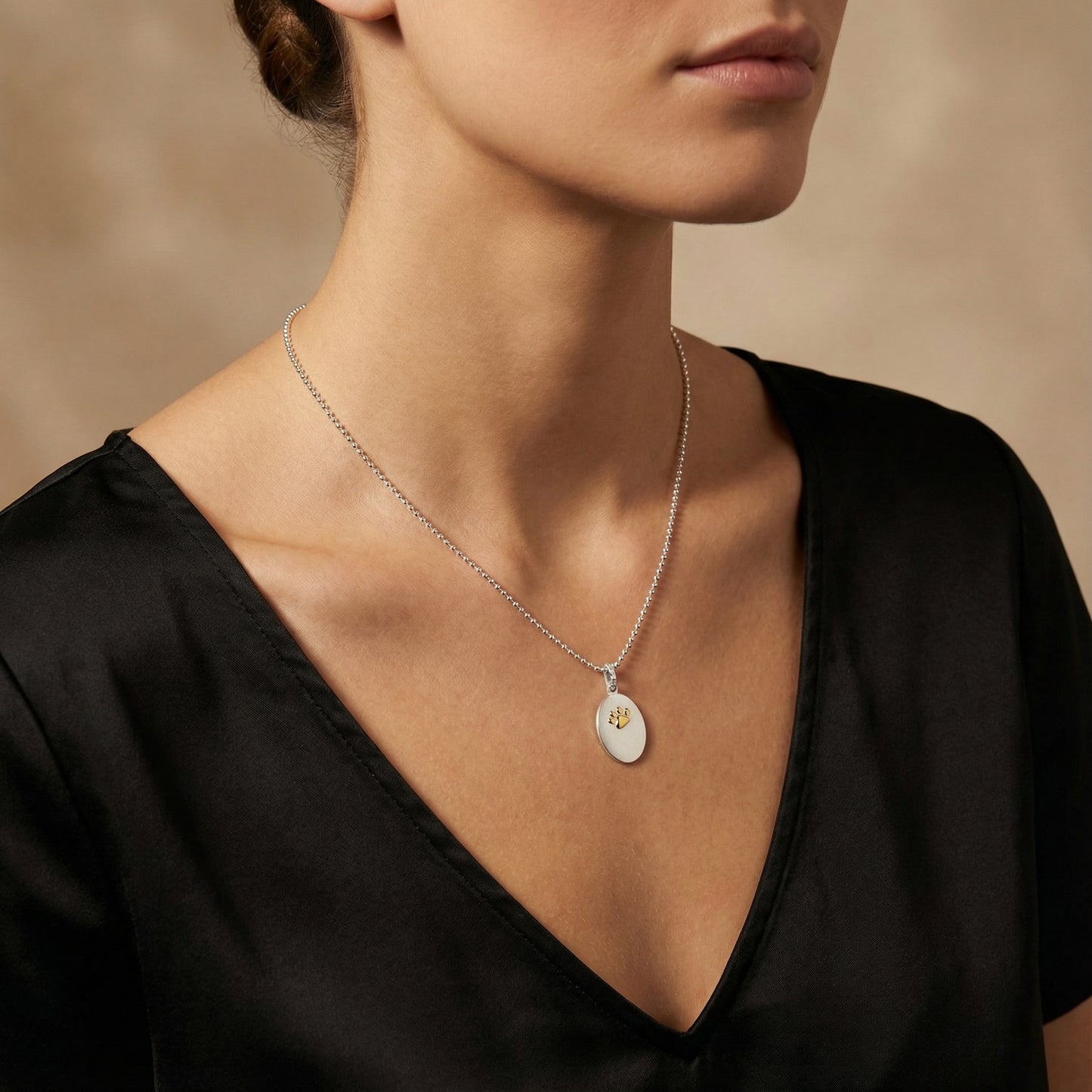 Double-Sided Custom Paw Oval Necklace AW24N005O