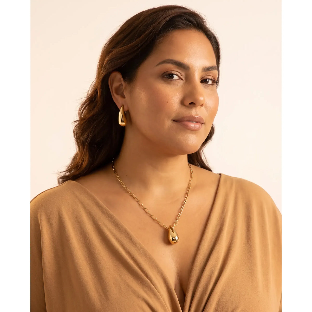 Golden Raindrop Necklace & Earrings Set