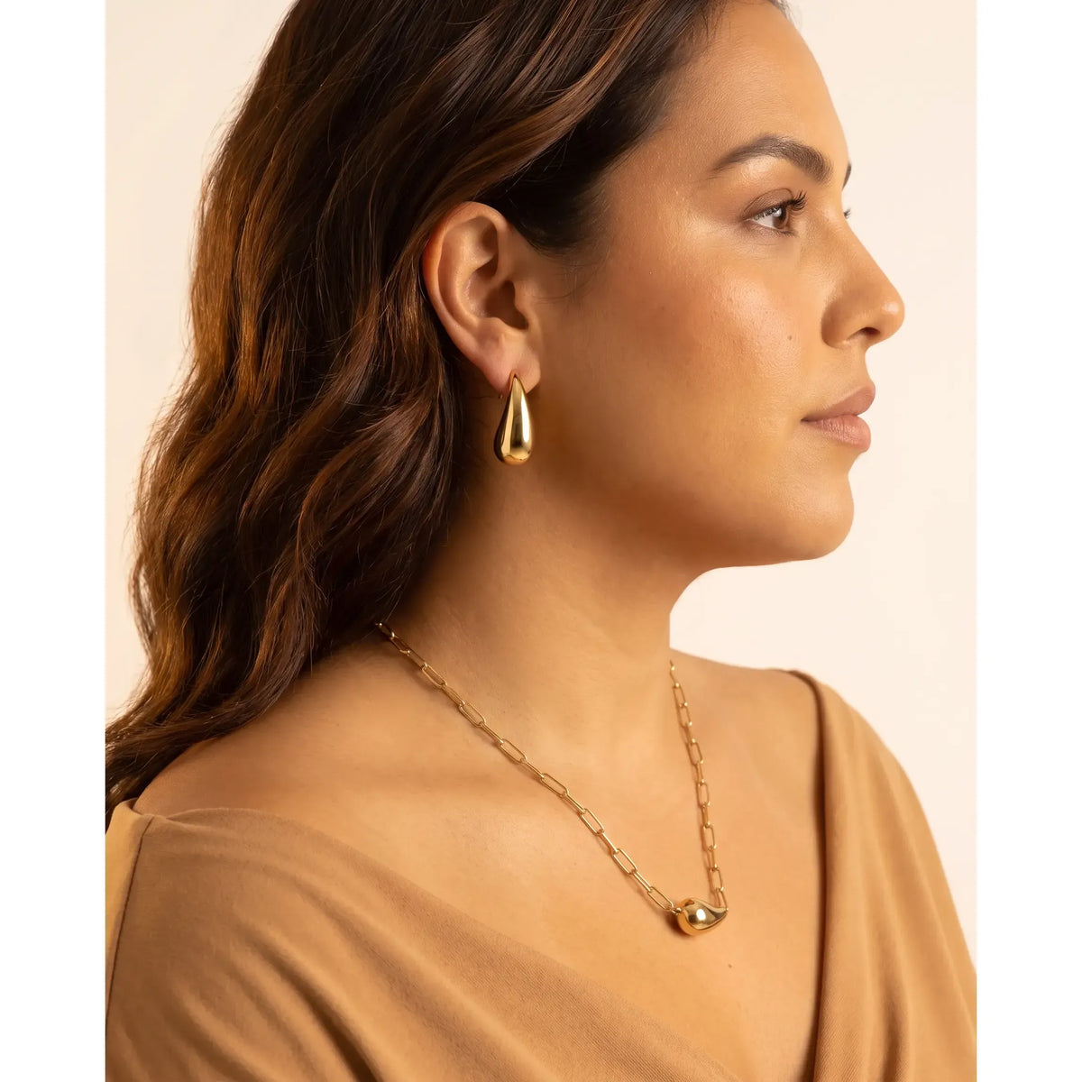 Golden Raindrop Necklace & Earrings Set